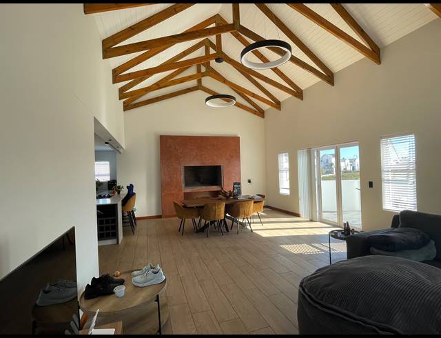 3 BEDROOM HOUSE FOR SALE IN LAGUNA SANDS
